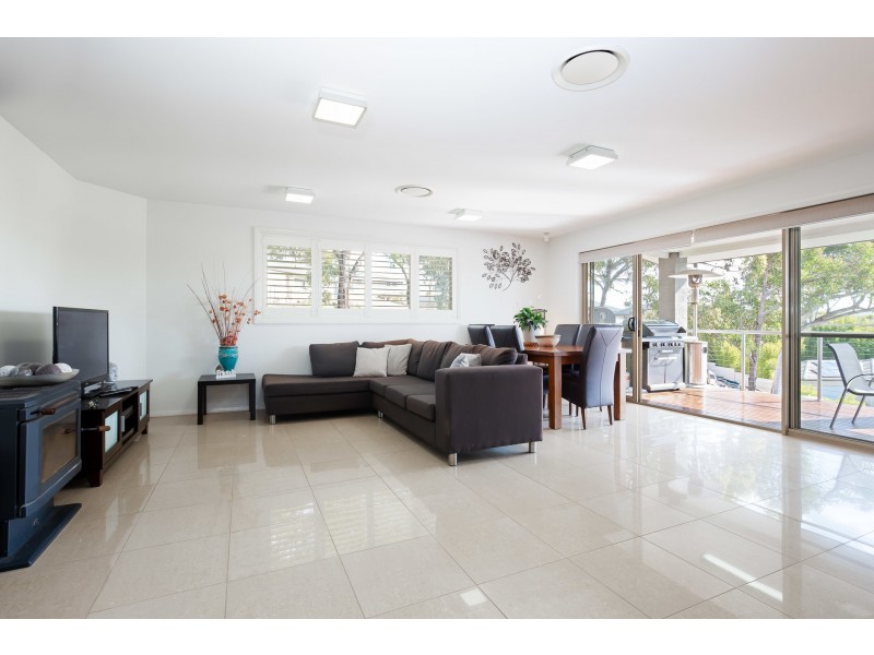 126 Clydebank Road, Buttaba NSW 2283