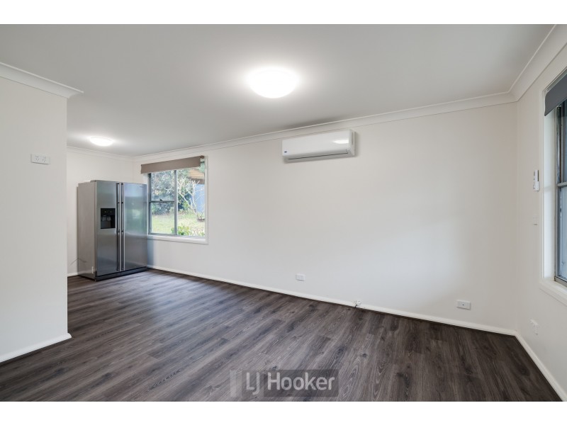 8 Threlkeld Drive, Bolton Point NSW 2283