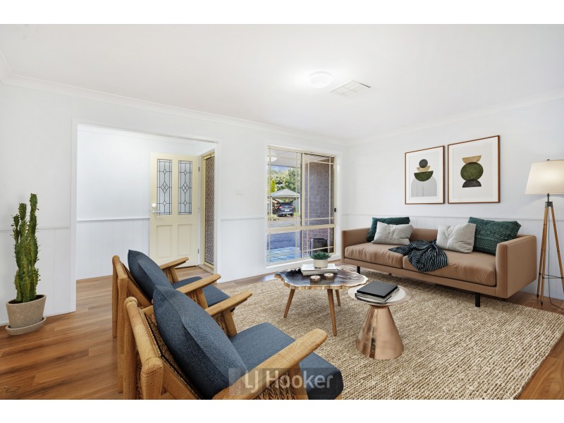 10 Burrawang Boulevard, Toronto NSW 2283