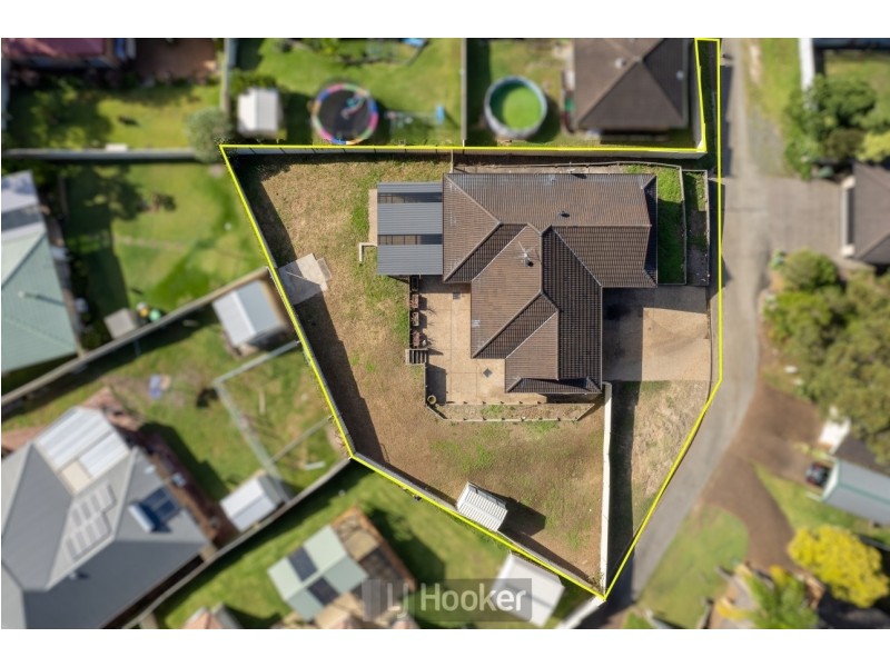 10 Burrawang Boulevard, Toronto NSW 2283