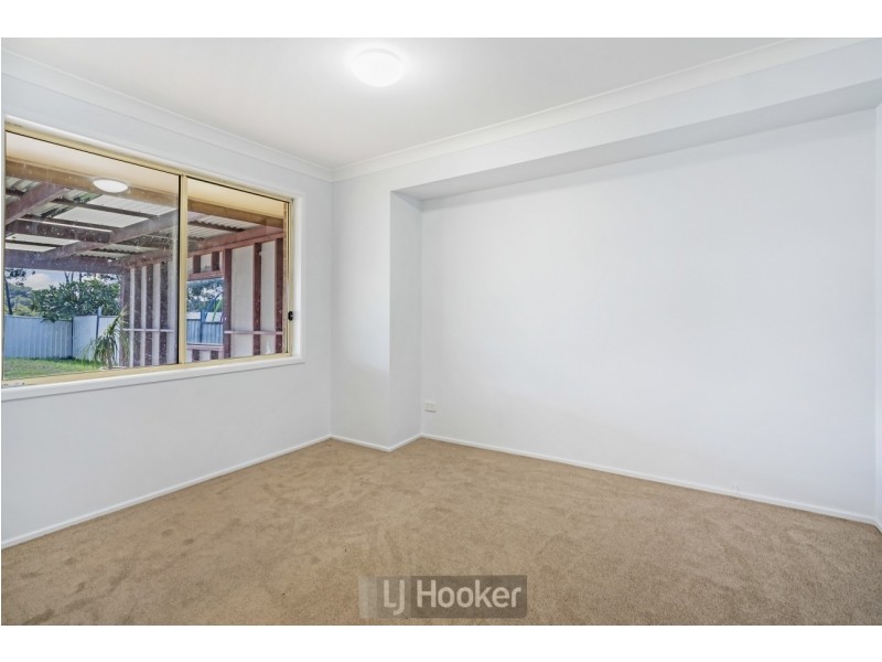 10 Burrawang Boulevard, Toronto NSW 2283