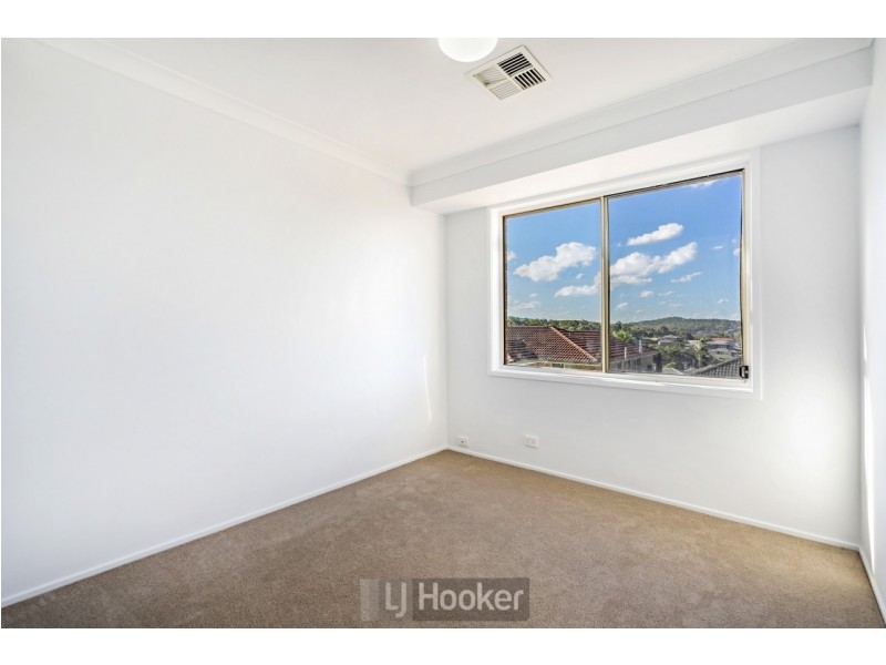 10 Burrawang Boulevard, Toronto NSW 2283