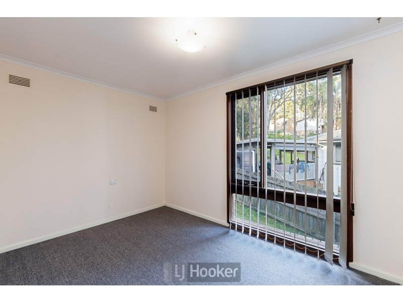 5 Tirabeenba Drive, Bolton Point NSW 2283