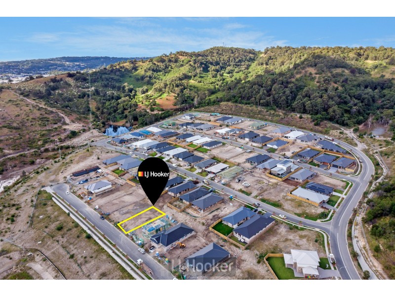 16 Milburn Circuit, Boolaroo NSW 2284