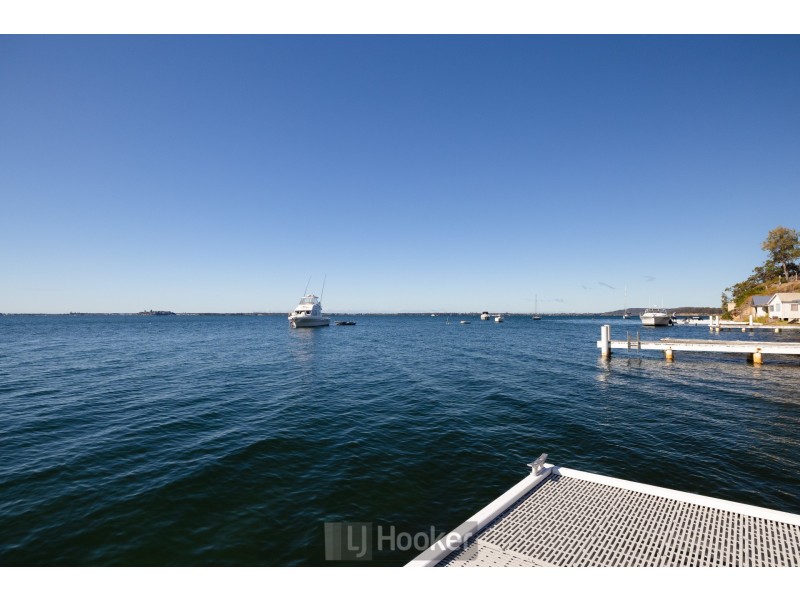 197 Fishing Point Road, Fishing Point NSW 2283