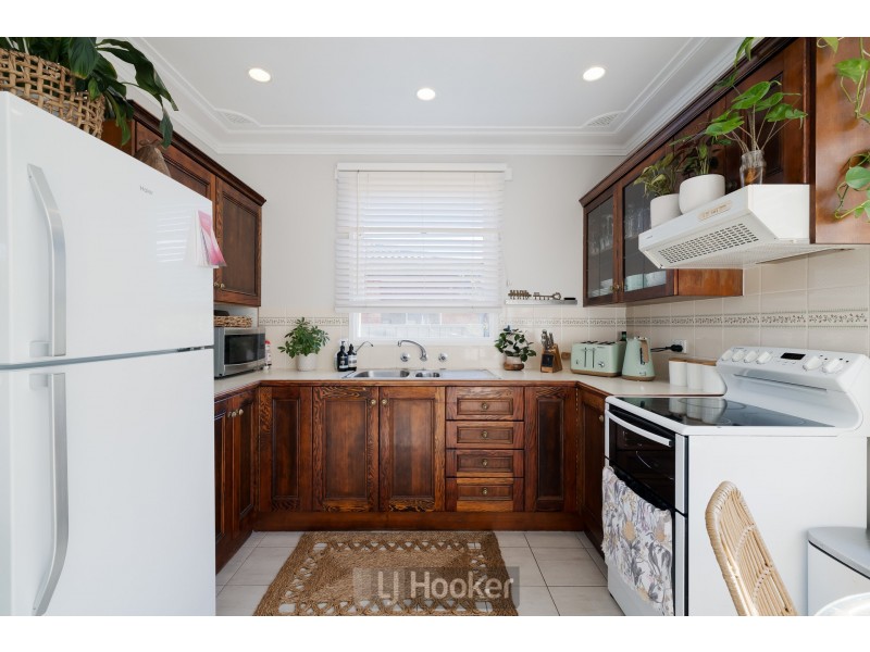 37 Letchworth Parade, Balmoral NSW 2283