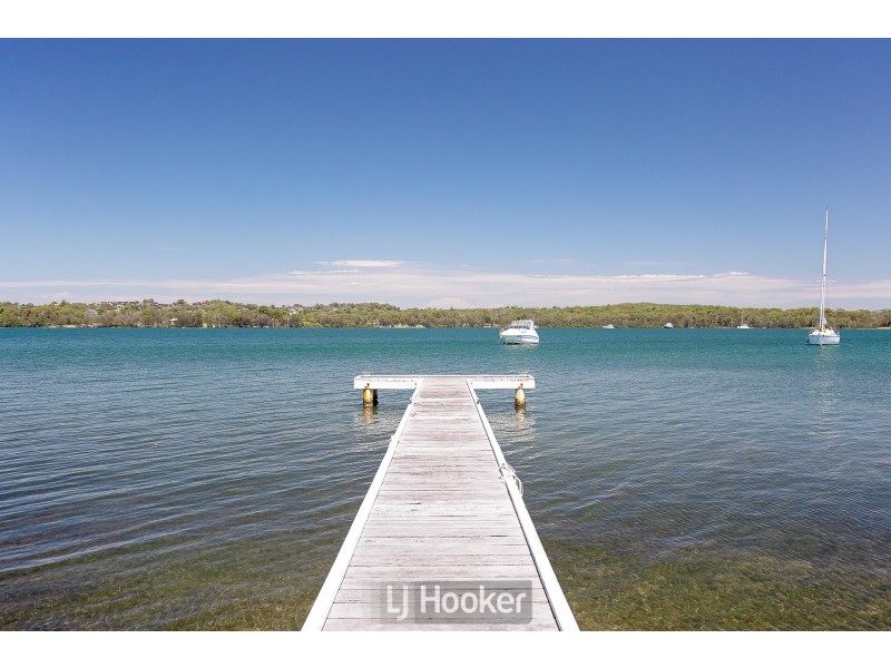 13 Killara Close, Coal Point NSW 2283