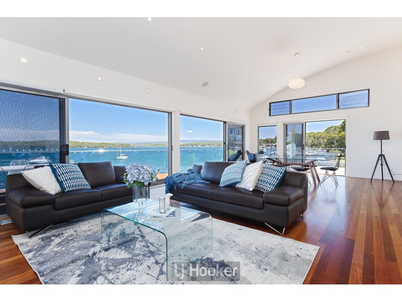 13 Killara Close, Coal Point NSW 2283