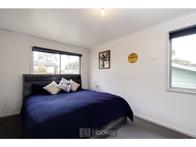 8 Bulkirra Place, Bolton Point NSW 2283