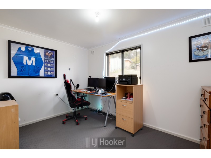 8 Bulkirra Place, Bolton Point NSW 2283