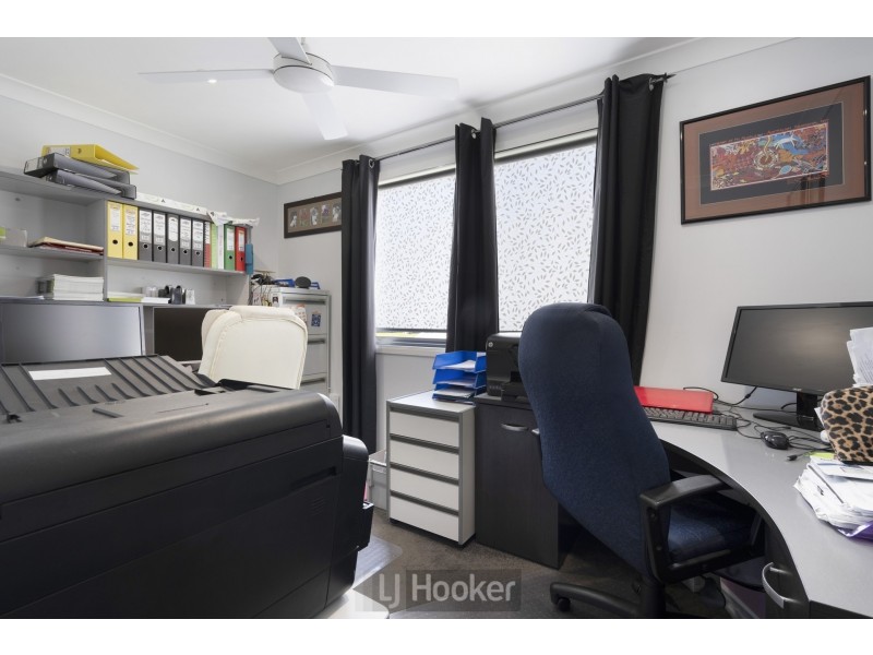 42 Alkrington Avenue, Fishing Point NSW 2283