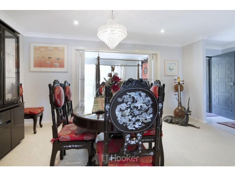 42 Alkrington Avenue, Fishing Point NSW 2283