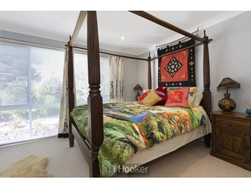 42 Alkrington Avenue, Fishing Point NSW 2283