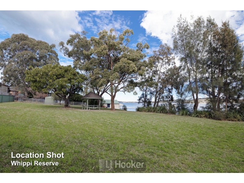 194 Coal Point Road, Coal Point NSW 2283