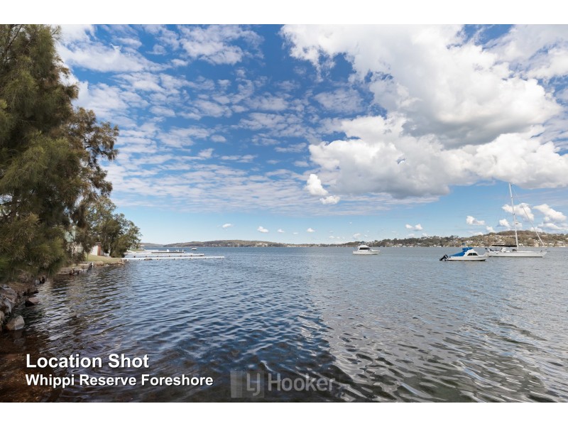 194 Coal Point Road, Coal Point NSW 2283