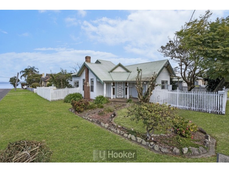 74 Speers Street, Speers Point NSW 2284