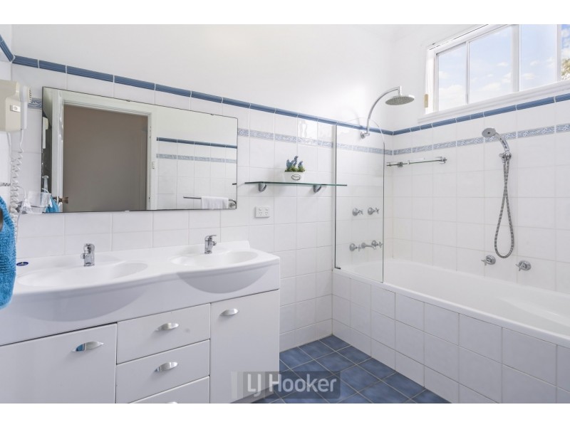 2 Mount Waring Road, Toronto NSW 2283