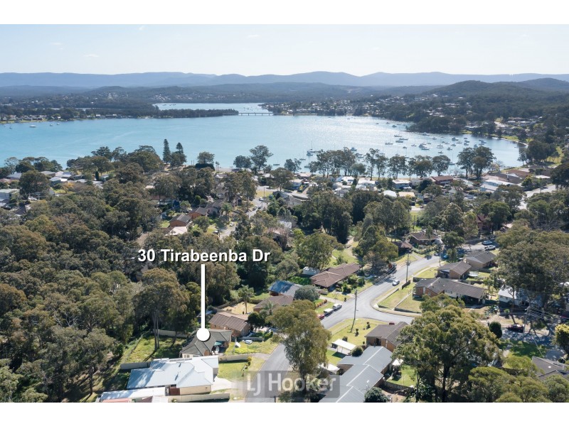 30 Tirabeenba Drive, Bolton Point NSW 2283