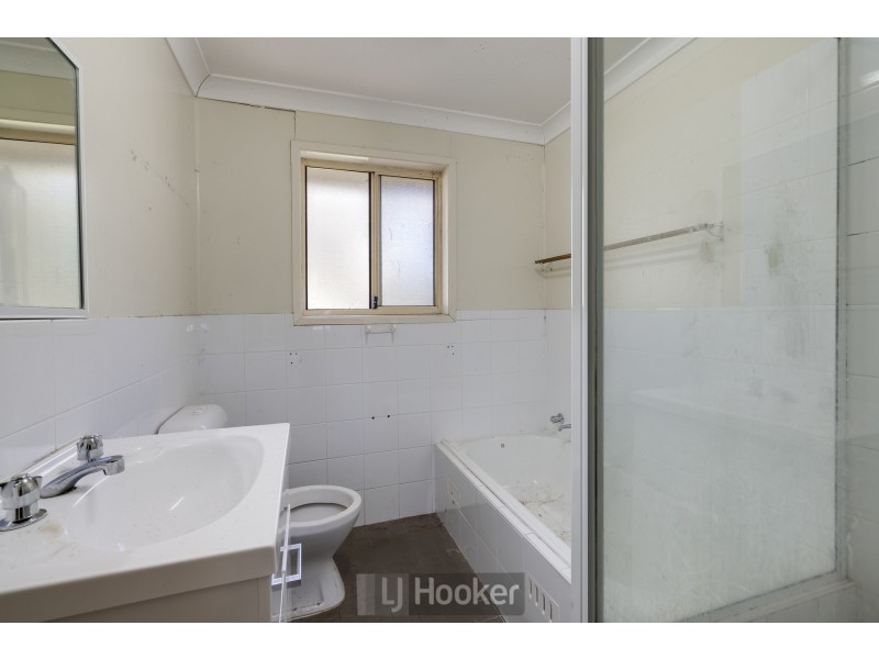 30 Tirabeenba Drive, Bolton Point NSW 2283