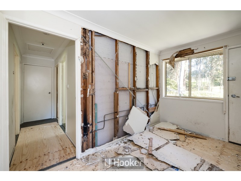 30 Tirabeenba Drive, Bolton Point NSW 2283