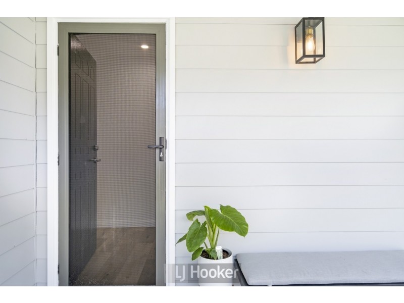 100 Lawson Road, Macquarie Hills NSW 2285