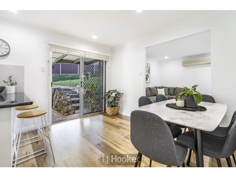 100 Lawson Road, Macquarie Hills NSW 2285