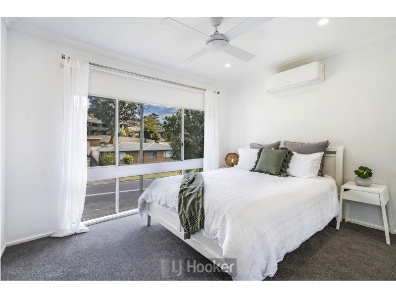 100 Lawson Road, Macquarie Hills NSW 2285