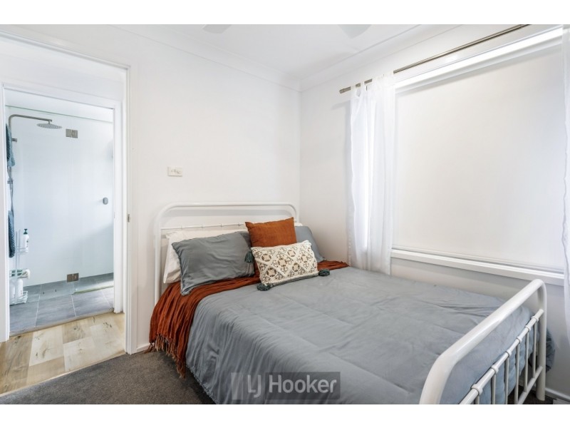 100 Lawson Road, Macquarie Hills NSW 2285