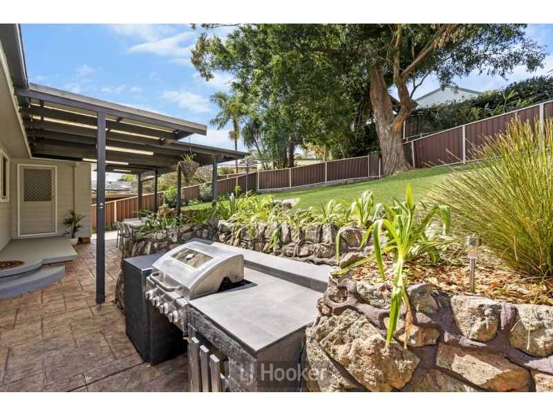 100 Lawson Road, Macquarie Hills NSW 2285