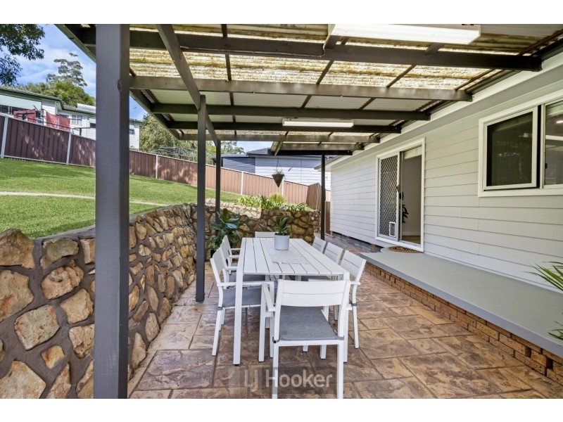 100 Lawson Road, Macquarie Hills NSW 2285