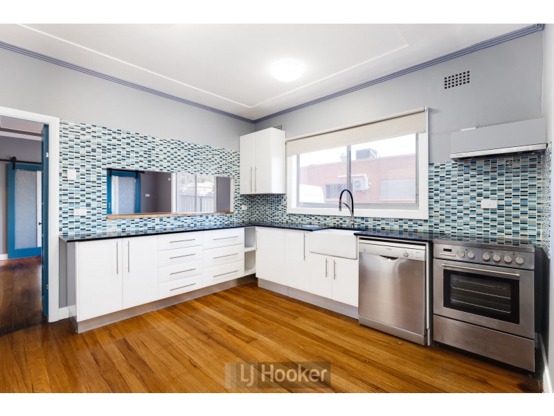 111 The Boulevarde, Toronto NSW 2283