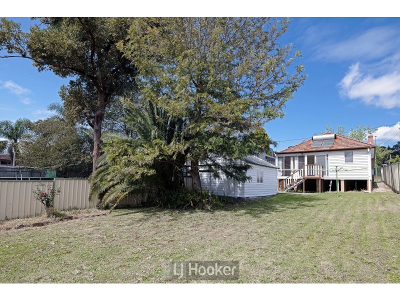 111 The Boulevarde, Toronto NSW 2283