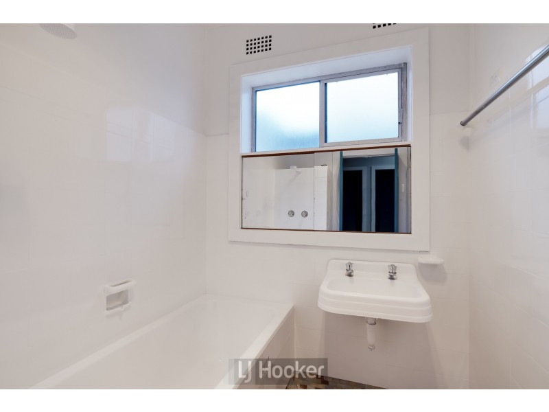 111 The Boulevarde, Toronto NSW 2283