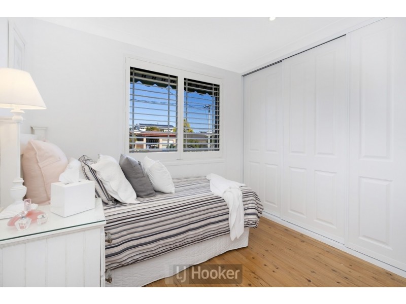 25 Alkrington Avenue, Fishing Point NSW 2283