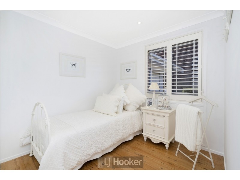 25 Alkrington Avenue, Fishing Point NSW 2283