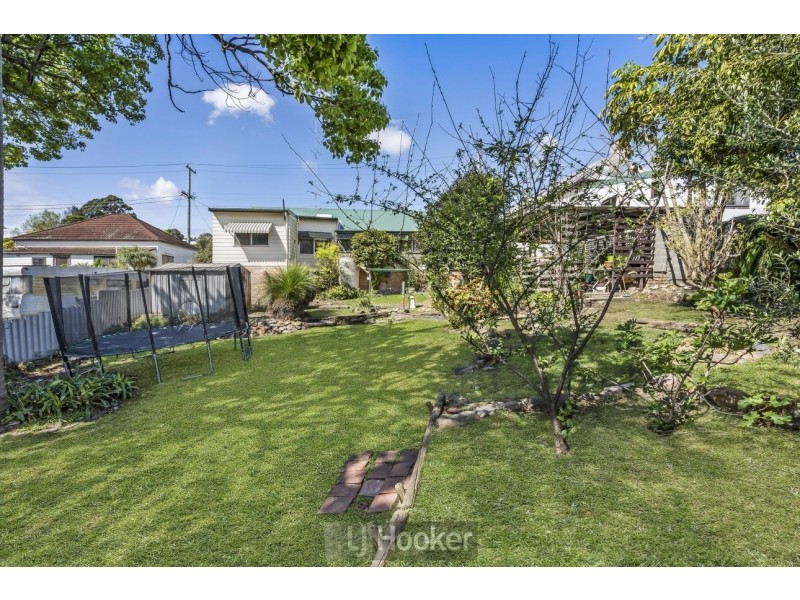 31 Lakeview Street, Boolaroo NSW 2284