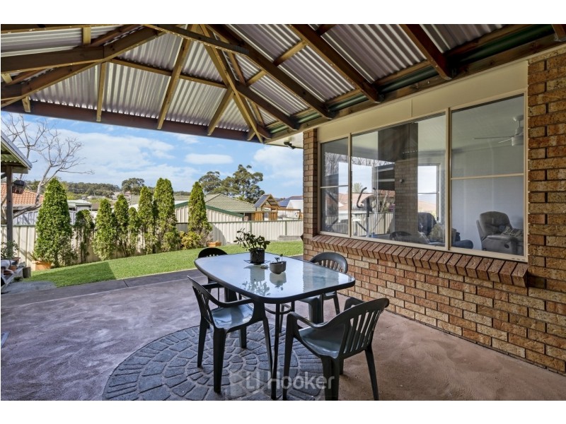 27 Bracken Close, Cameron Park NSW 2285