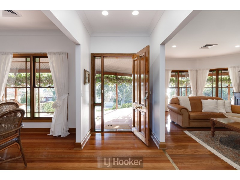 158 Coal Point Road, Coal Point NSW 2283