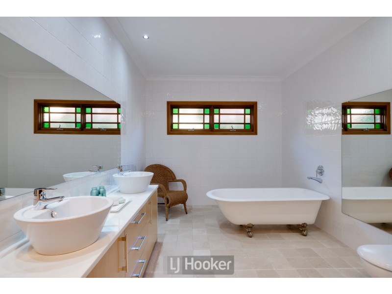 158 Coal Point Road, Coal Point NSW 2283