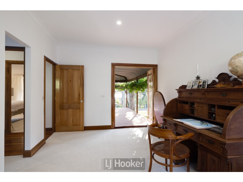 158 Coal Point Road, Coal Point NSW 2283