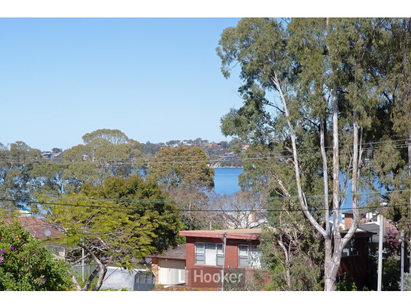 158 Coal Point Road, Coal Point NSW 2283