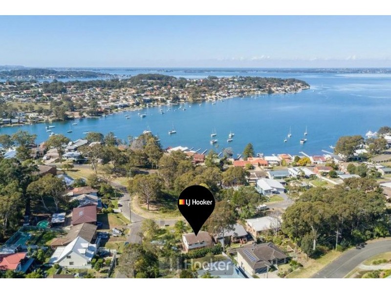 22 Canowie Crescent, Buttaba NSW 2283