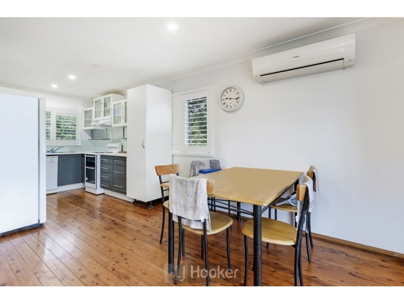 22 Canowie Crescent, Buttaba NSW 2283