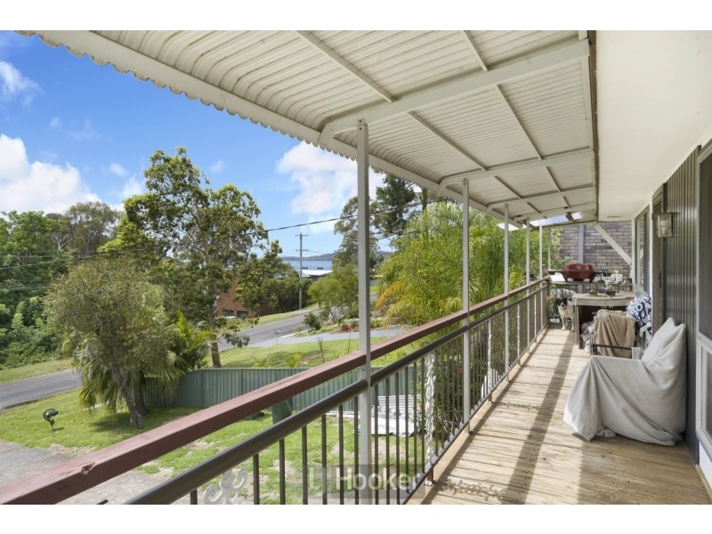 22 Canowie Crescent, Buttaba NSW 2283