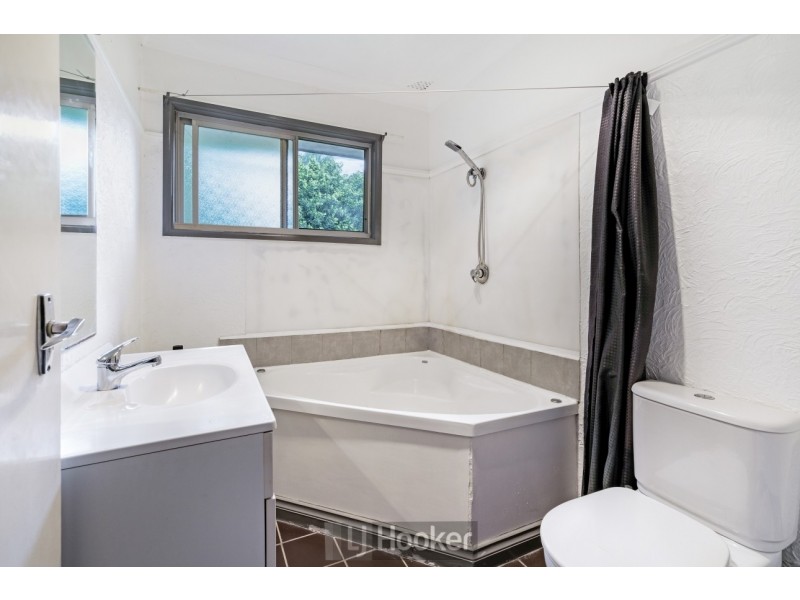 22 Canowie Crescent, Buttaba NSW 2283