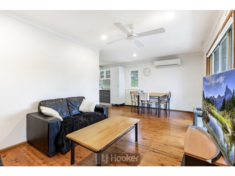 22 Canowie Crescent, Buttaba NSW 2283