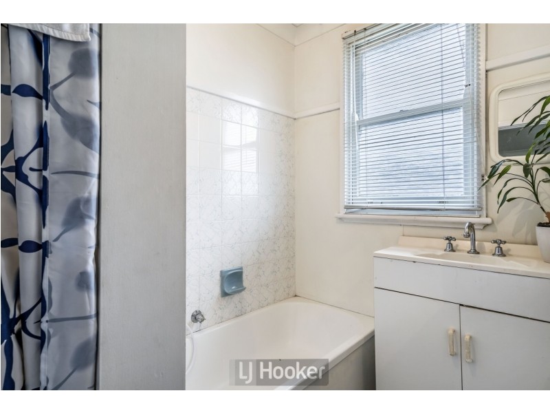 12 Irving Street, Edgeworth NSW 2285