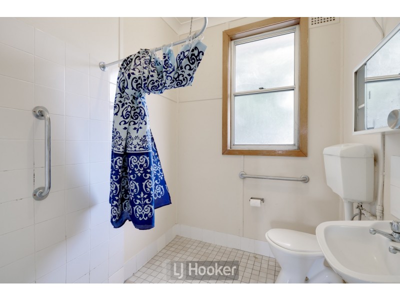 2 Oakland Street, Glendale NSW 2285