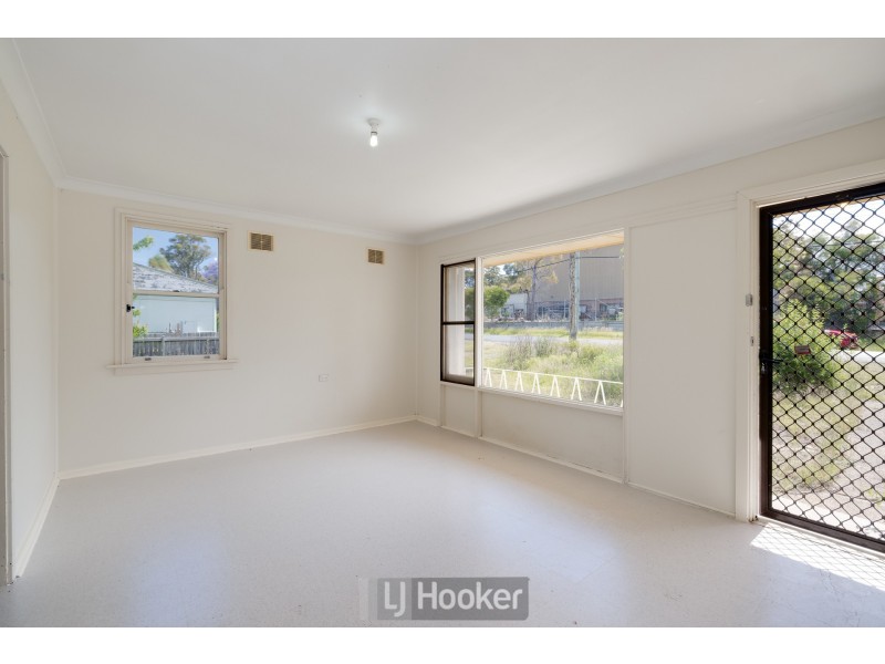 4 High Street, Toronto NSW 2283