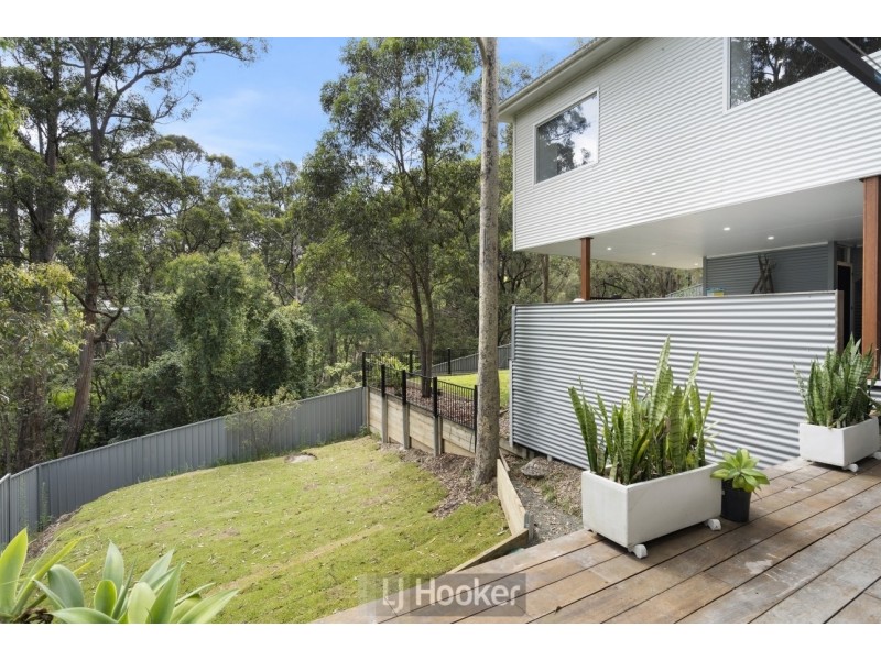 27 Peppertree Circuit, Toronto NSW 2283